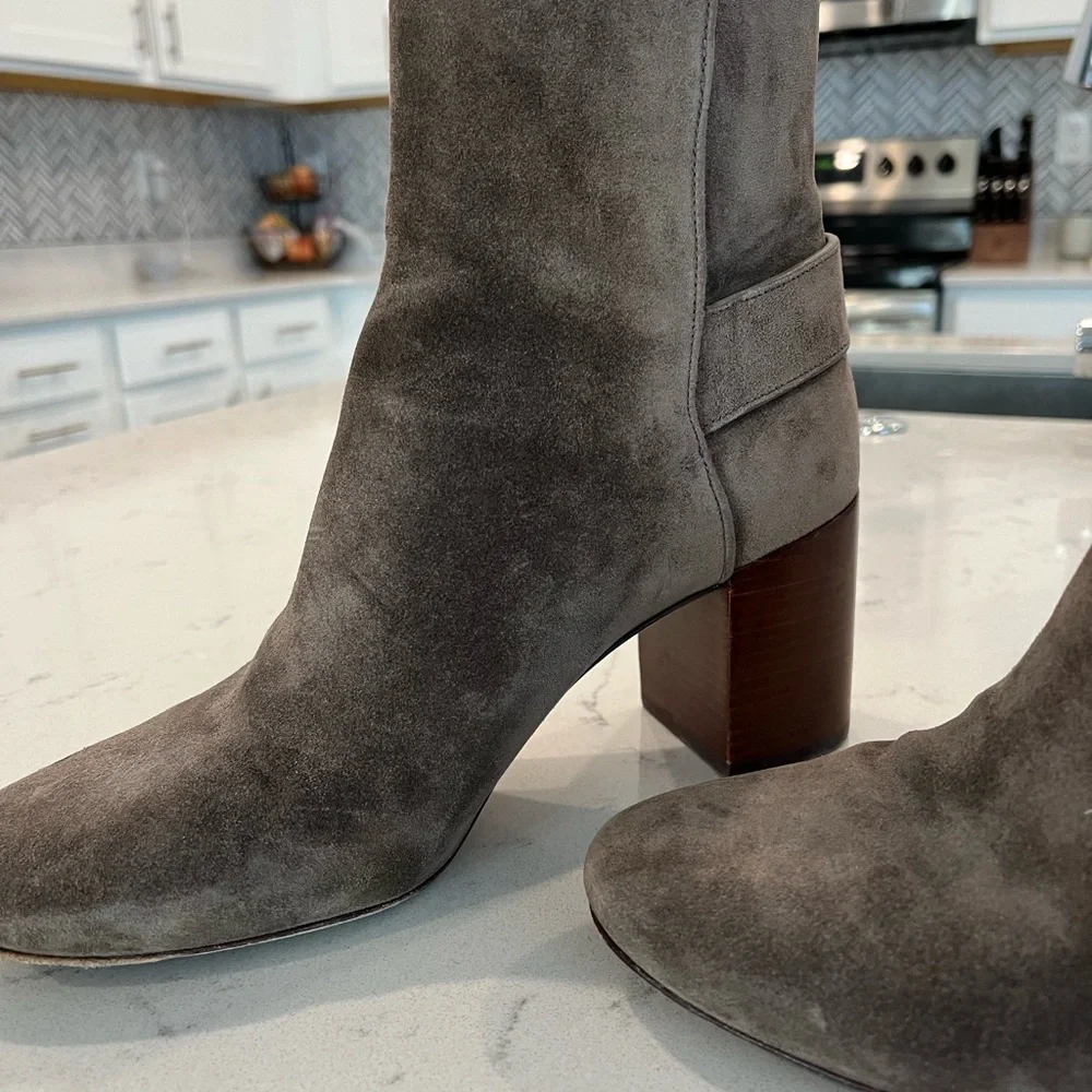 TORY BURCH- Kira 70mm Suede Bootie. 8.5 - Picture 4 of 13